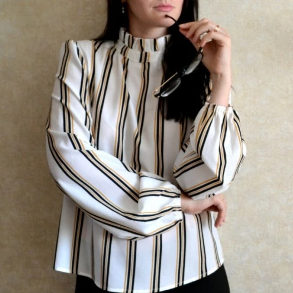 Soft Ruffle Blouse - Picture 7 of 7